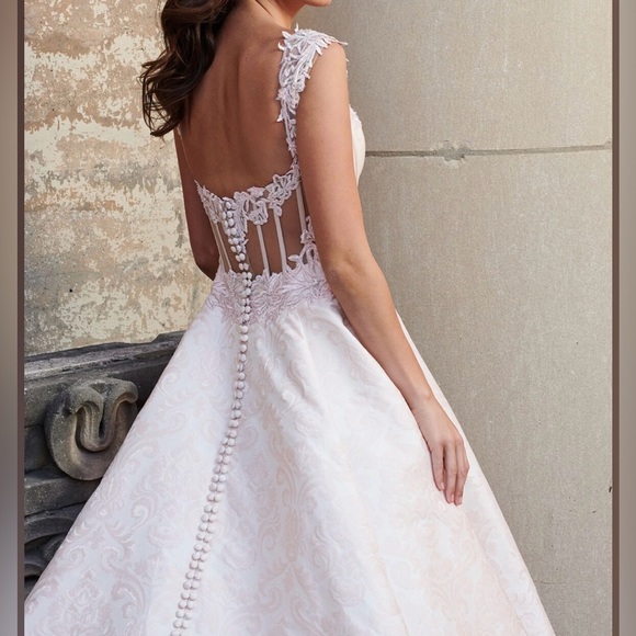 LO’ ADORO Nude Blush Corset Bodice Brocade Elegant Lace Wedding Dress - Picture 12 of 16